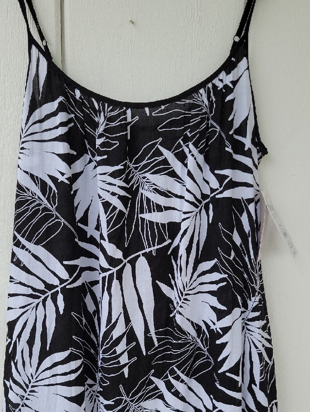 Black & White Leaf-Print Maxi Dress - Sleeveless Cruise Beach - Picture 6 of 10